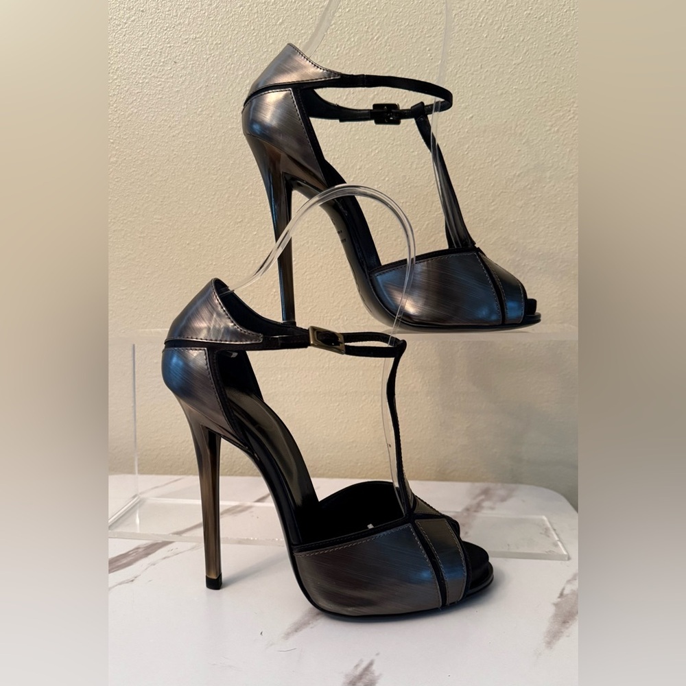 Roger Vivier Prismick Bronze Peep Toe Stilettos, NIB,  Size 36 (6US)